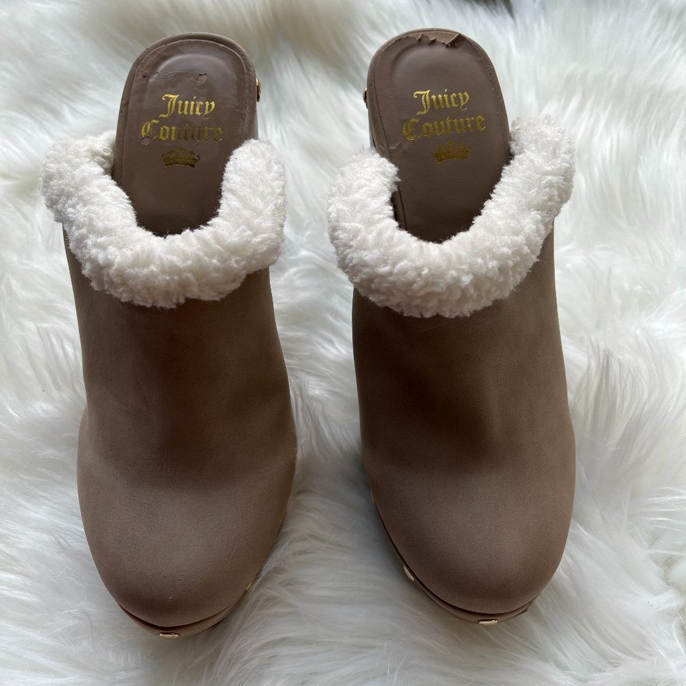 Juicy Couture Clogs